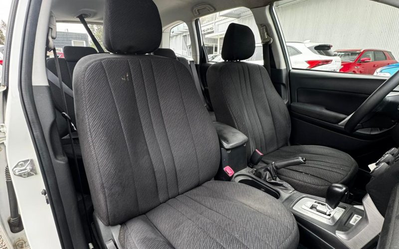 Subaru All New — foto 8 de 40
